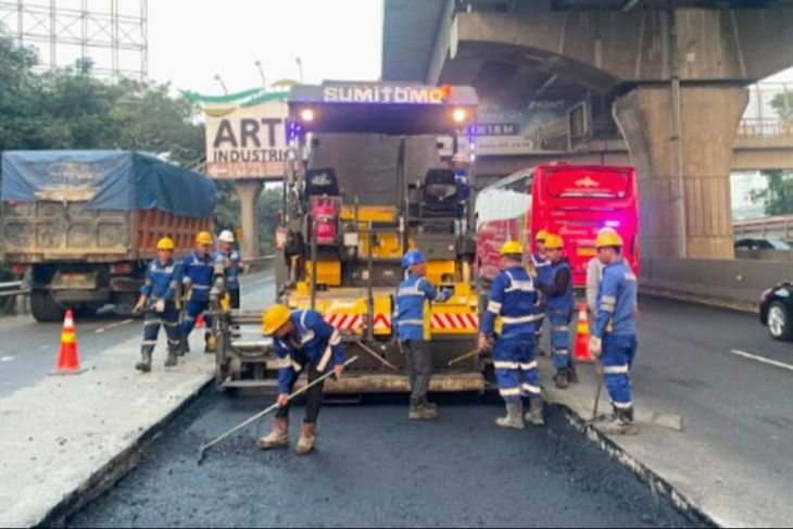 Jasamarga lakukan perbaikan dan  pemeliharaan Tol Jakarta-Cikampek di sejumlah titik