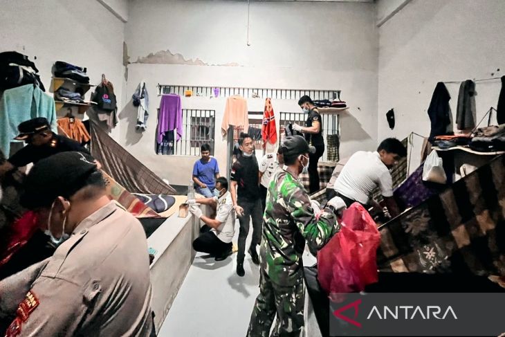 Lapas Panyabungan kembali razia blok hunian narapidana