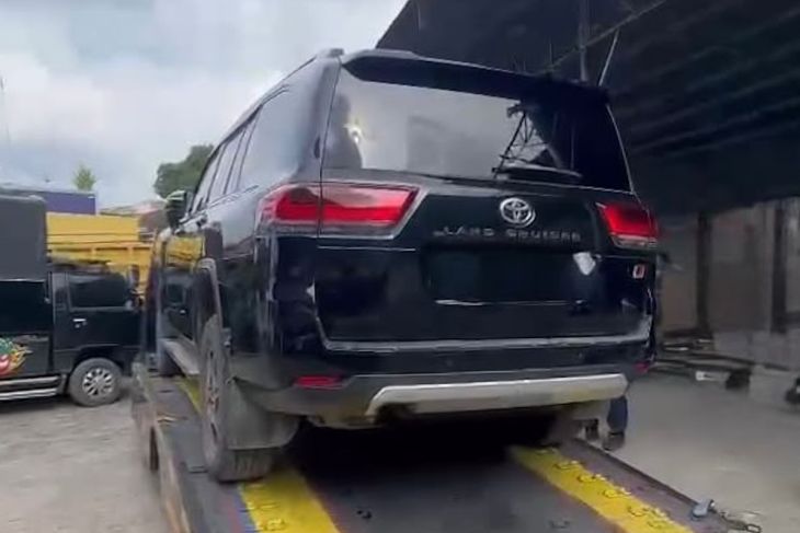 KPK umumkan Land Cruiser terkait kasus Kuansing telah tiba di jakarta