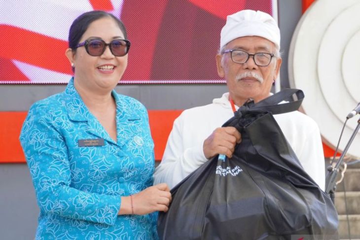 TP PKK Tabanan gelar pasar rakyat di Bangli