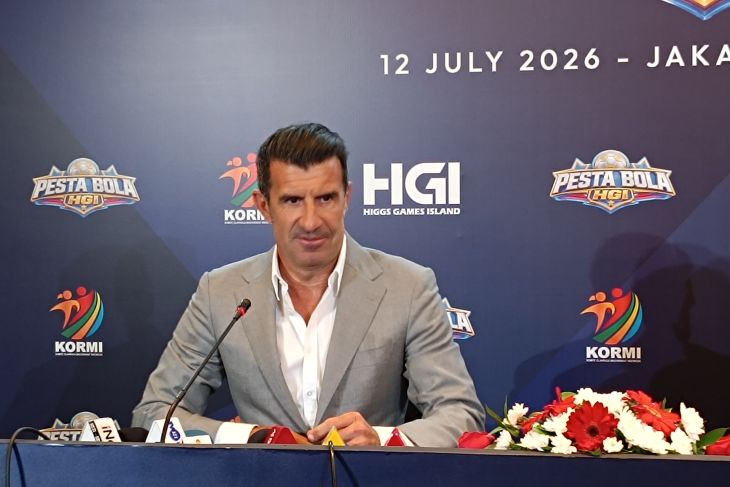 Figo serukan Gianni Infantino mundur dari kursi Presiden FIFA