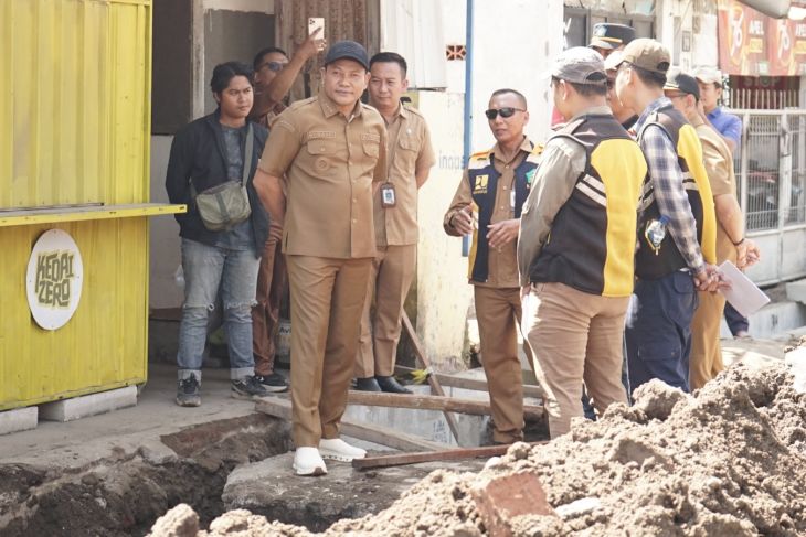 Pemkab Sidoarjo percepat peninggian jalan guna atasi banjir