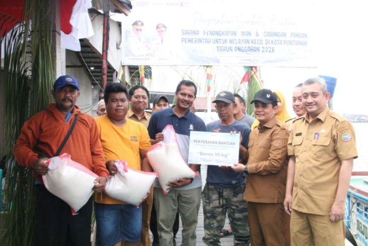Bantuan perlengkapan Pemkot Pontianak dongkrak penghasilan nelayan