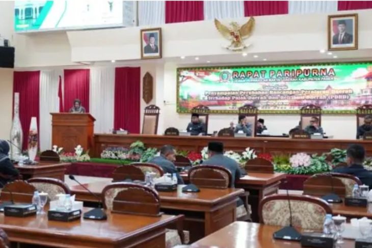 DPRD Paser lanjutkan pembahasan Raperda perubahan  tentang pajak dan retribusi