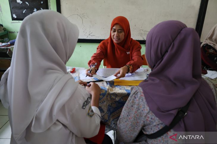 Daftar ulang tingkat SMA/SMK di Pontianak