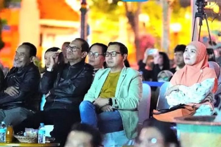Kota Madiun sukses hadirkan kompetisi video "mapping" Padang Mbranang 2026