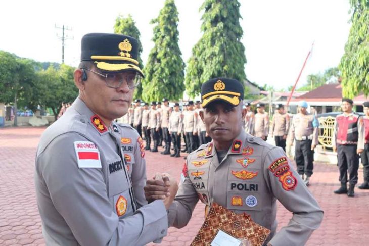 Polres Aceh Selatan beri penghargaan kepada personel berprestasi