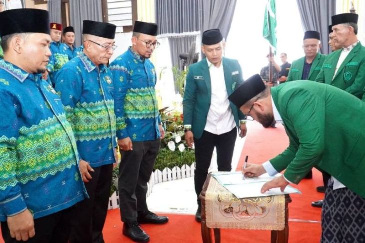 Plt. Bupati Langkat Tiorita dorong Al Washliyah perkuat peran pendidikan, dakwah dan sosial
