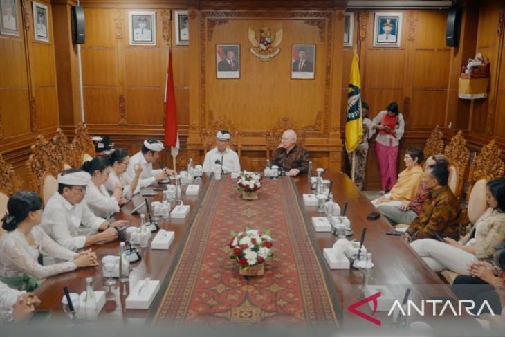 Badung percepat bangun infrastruktur transportasi terintegrasi untuk atasi macet