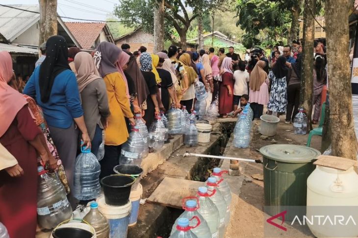 Krisis air bersih di Tangerang meluas hingga 12 kecamatan