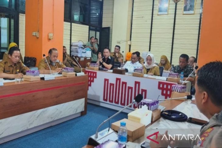DPRD Kotabaru tampung keluhan nelayan lokal soal kapal Centrang