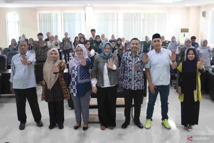 Pemkab Bekasi minta pendidik lindungi anak dari bahaya internet lewat kegiatan edukasi