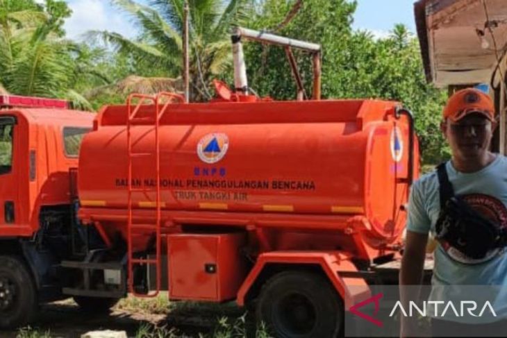 BPBD Belitung distribusikan air bersih untuk masyarakat