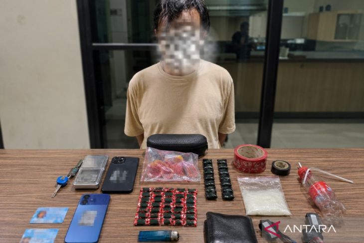 Polres Bekasi bekuk pengedar sediaan farmasi ilegal