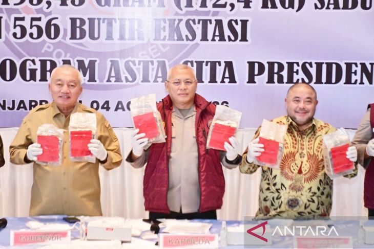 Polisi tangkap jaringan Fredy Pratama selundupkan 32 kg sabu