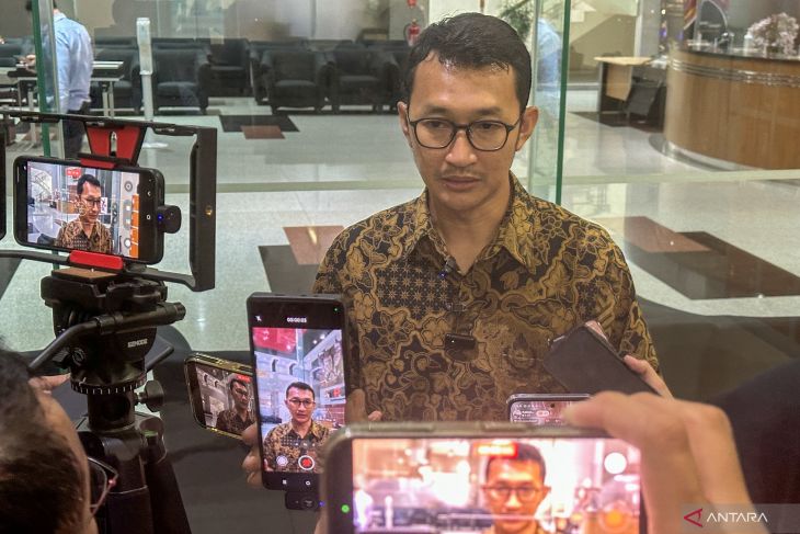 KPK panggil dua tersangka kasus korupsi penyaluran bansos beras