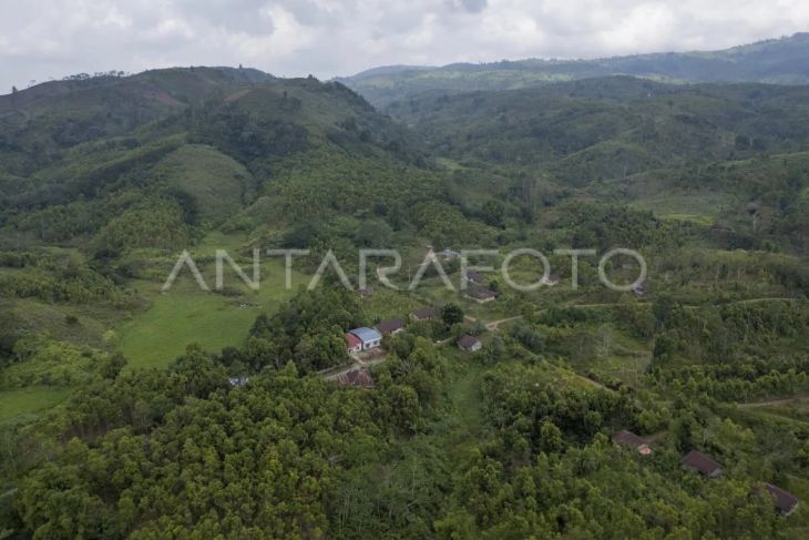 Transmigran Kerinci menunggu penyelesaian hak lahan