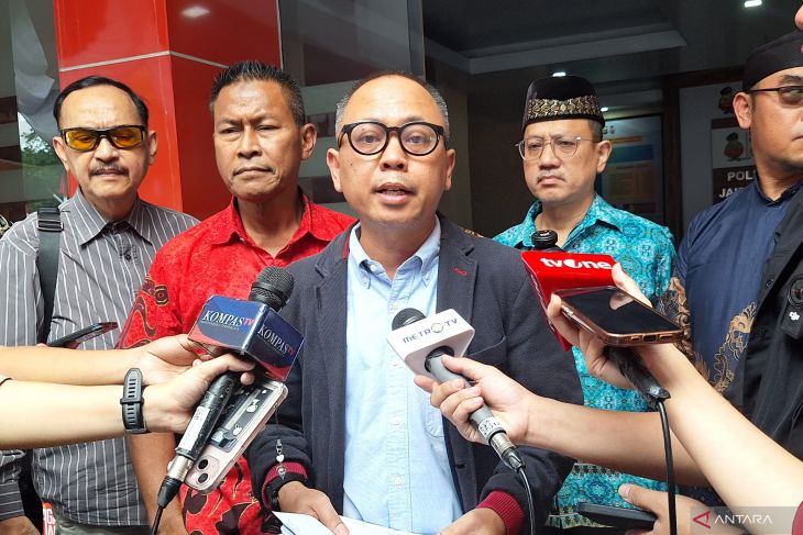 Ratusan senjata api hingga narkoba ditemukan di sekolah swasta Jaksel