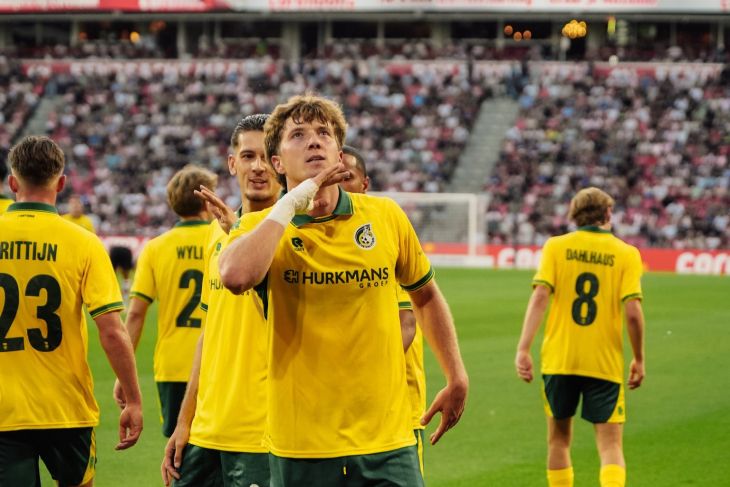 Ole Romeny cetak gol saat Fortuna Sittard tahan PSV 2-2