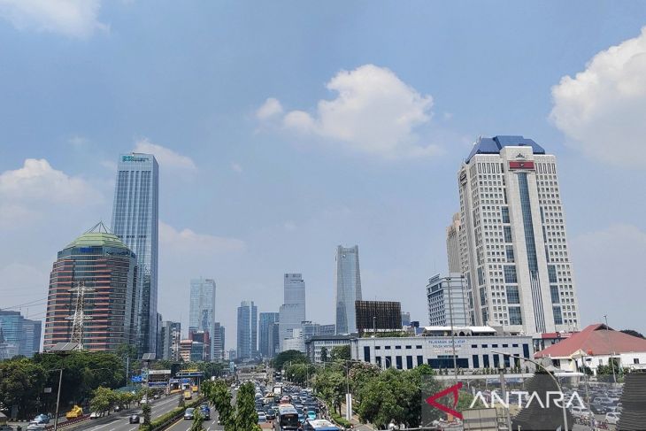 BMKG: Sabtu ini sebagian besar pulau Jawa berpotensi berawan