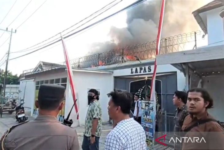 Bangunan aula Lapas Kelas IIB Ngawi terbakar