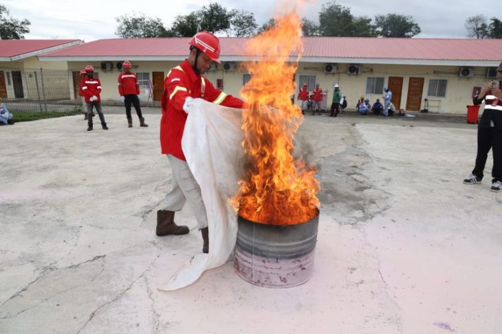 PT MPG tingkatkan kesiapsiagaan melalui Firefighter training class D
