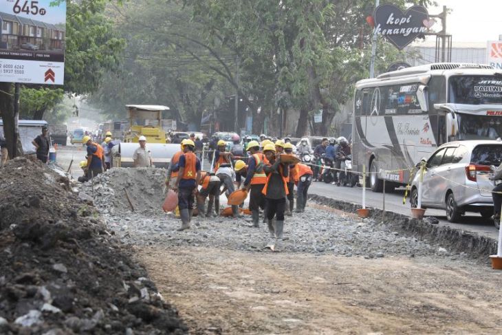 DPRD minta Pemkot Tangerang inventarisasi jalan rusak