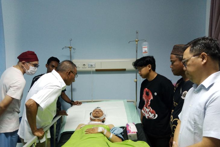Bupati Belitung pastikan personel damkar alami kecelakaan dapatkan pelayanan medis maksimal