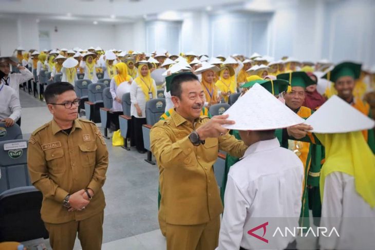Hadapi era AI, Bupati Madina tekankan pentingnya karakter mahasiswa