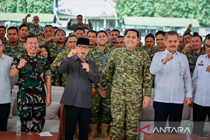 Mendes ajak kades asal Merangin jalankan desa tematik