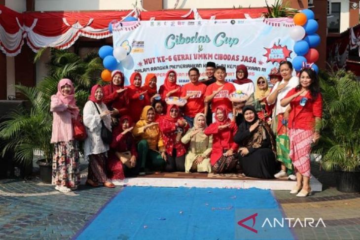 Ratusan pelaku UMKM Cibodas Tangerang sambut peremajaan gerai promo