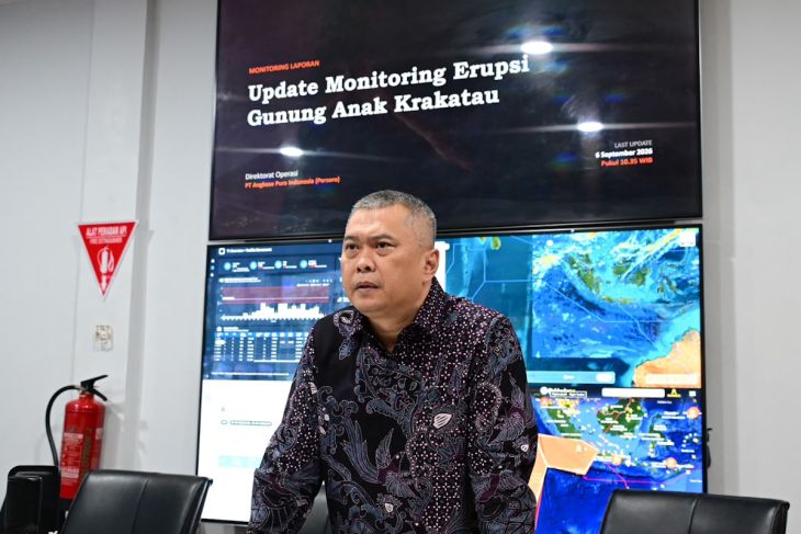 1.558 penerbangan di delapan bandara terdampak erupsi Anak Krakatau