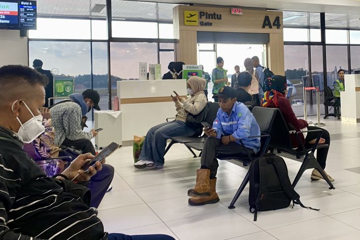Bandara Batam catat lima penerbangan batal imbas erupsi Anak Krakatau