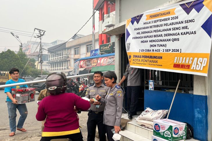 Dishub Kota Pontianak terapkan bayar retribusi non tunai di Pelabuhan Seng Hie