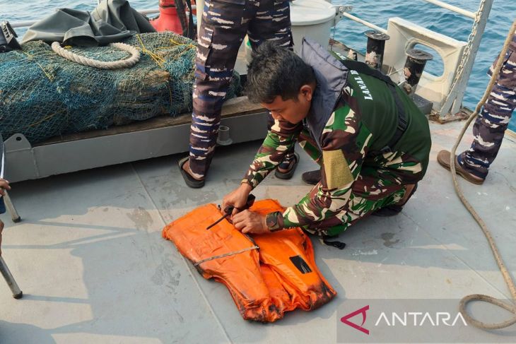 SAR team recovers unmarked life jacket during journalist search