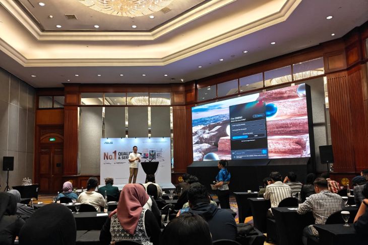 Asus kenalkan ketahanan produk kepada pasar di Surabaya