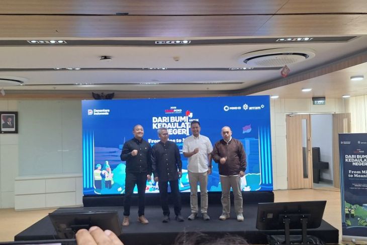 UI apresiasi lomba penulisan jurnalistik pertambangan ANTARA-MIND ID-Antam