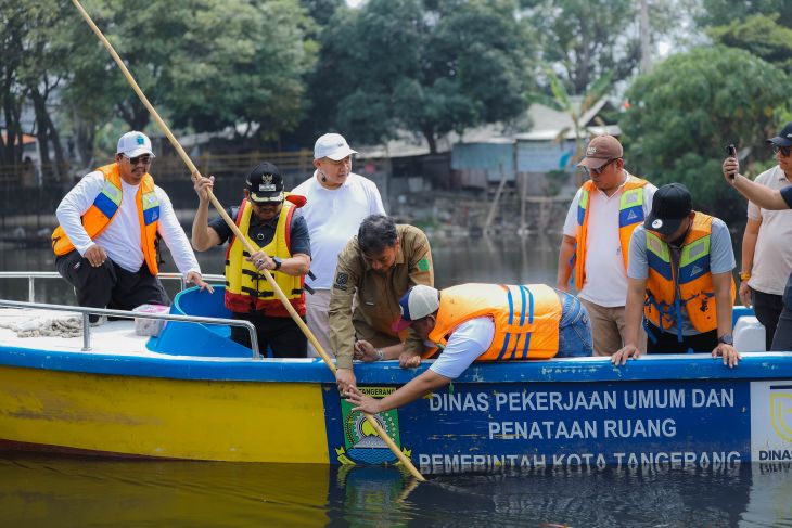 Wali Kota Tangerang: Tinggi muka air Sungai Cisadane terpantau turun dari batas normal