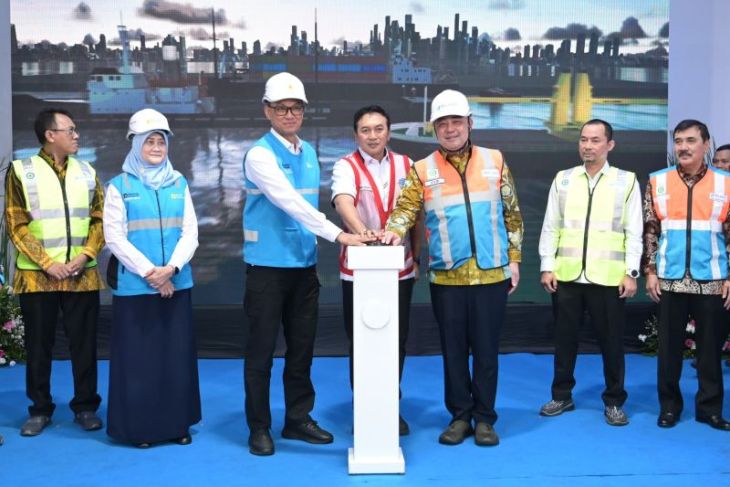 PLN dan Pelindo perkuat elektrifikasi maritim menuju green port, resmikan onshore power supply1 MVA di Tanjung Priok