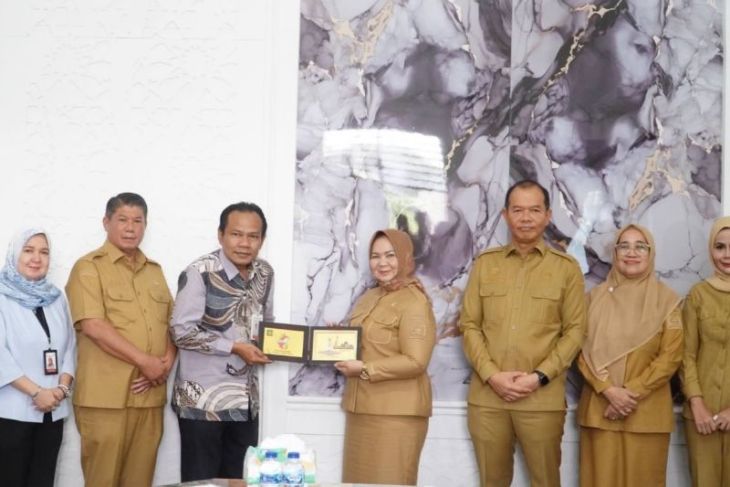 Plt. Bupati Tiorita minta Bank Sumut perkuat layanan untuk Langkat