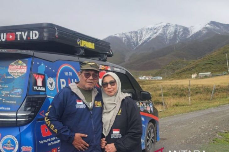 Dingin China menggigit, Kakek-Nenek Indonesia asal Aceh terus melaju menuju Zhangye