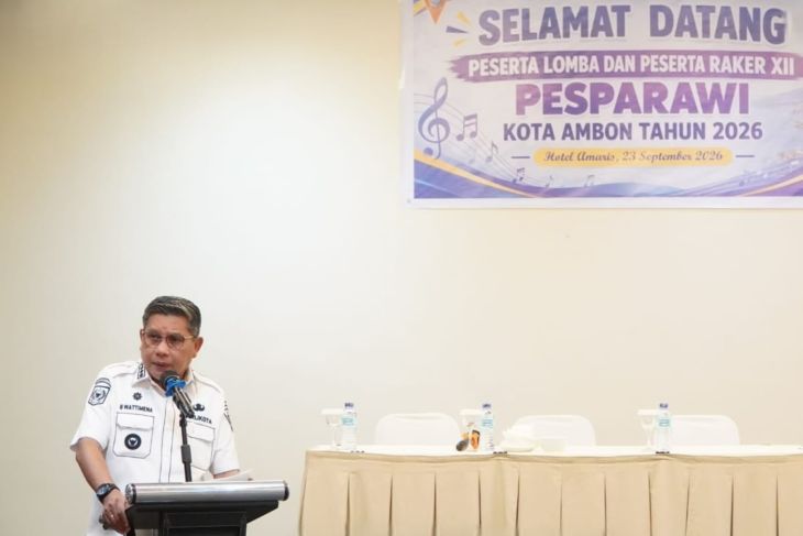 Wali Kota Ambon minta LPPD perkuat pembinaan talenta musik
