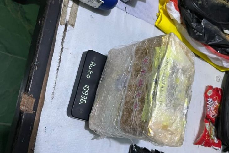 Satgas Pamtas gagalkan penyelundupan 1,9 kilogram sabu di Jagoi Babang Bengkayang