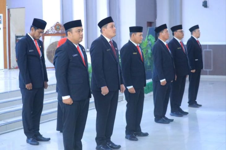 Wabup Labura lantik enam pejabat pimpinan tinggi pratama