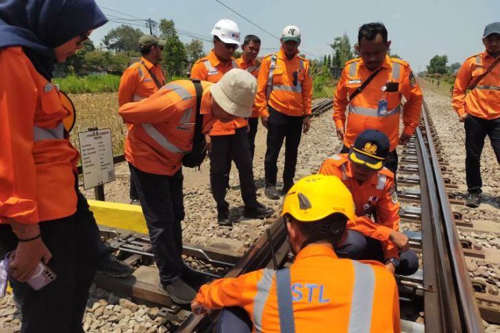 KAI cek jalur Kediri-Tulungagung pastikan keselamatan operasional KA