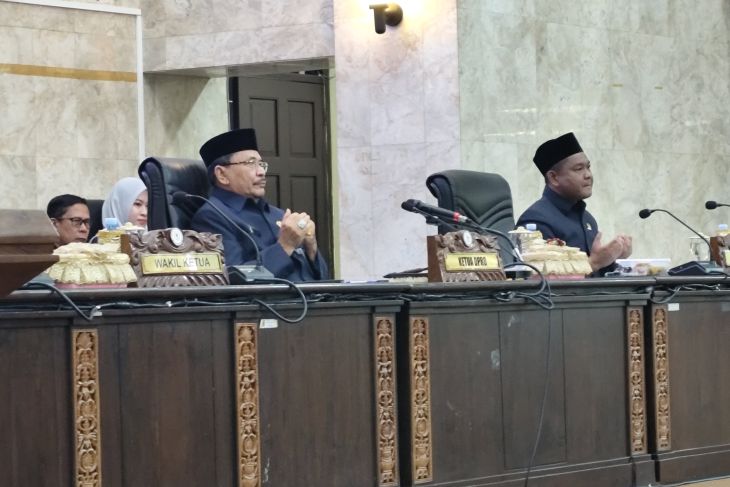 DPRD Kalsel kurangi kunker ke luar dan perbanyak dalam daerah