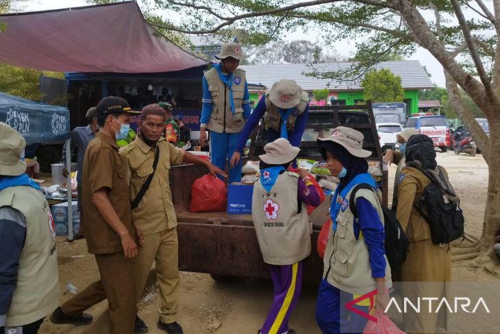 Bantuan pokok hingga pelayanan administrasi kependudukan disiapkan di posko pengungsian korban kebakaran Serdang