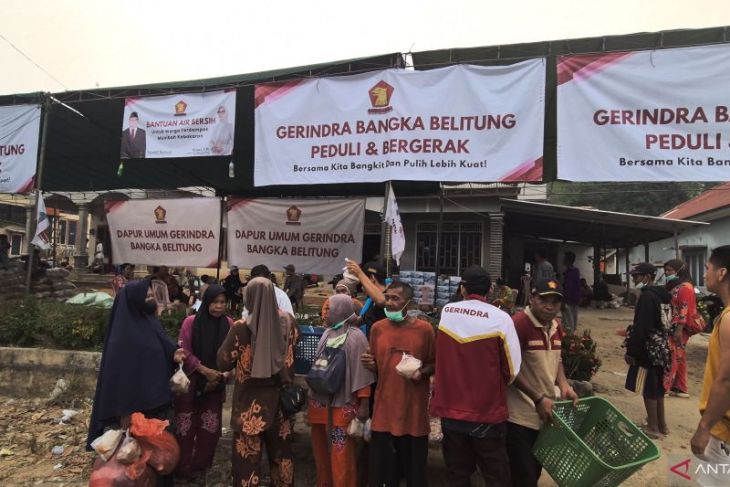 Erzaldi kerahkan kader Gerindra bantu korban kebakaran Serdang