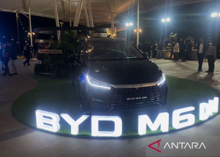 BYD M6 Cross berteknologi DM ditawarkan sebagai opsi solusi