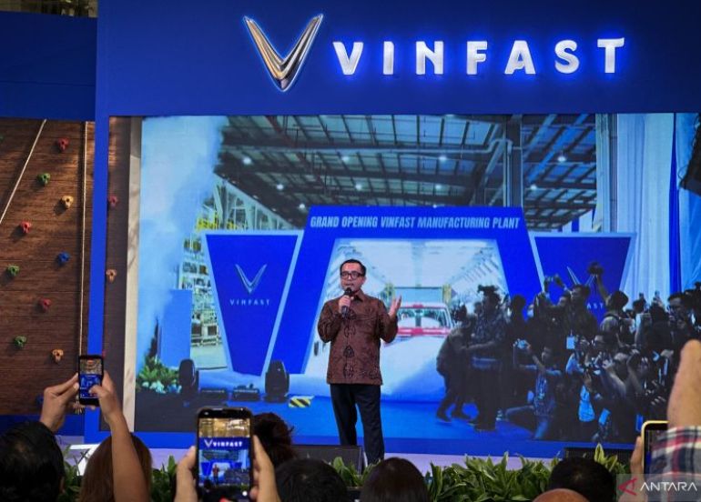 VinFast tunggu hasil investigasi soal kecelakaan kereta api di Bekasi